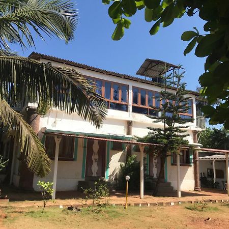 Mermaid Beach Resorts Vengurla 外观 照片
