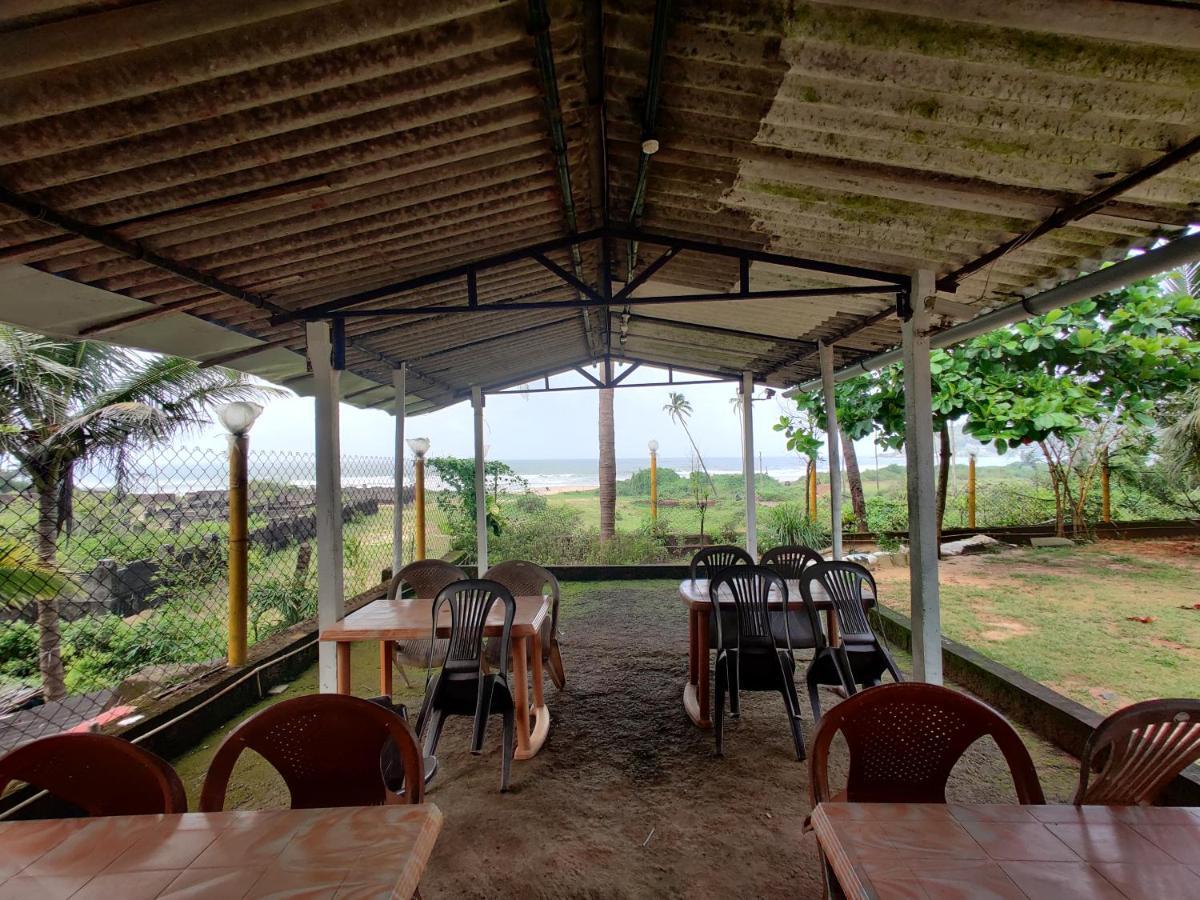 Mermaid Beach Resorts Vengurla 外观 照片