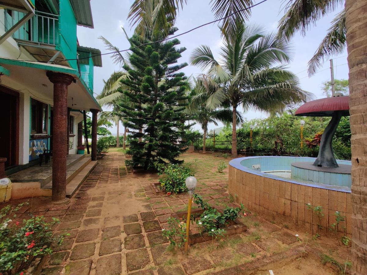Mermaid Beach Resorts Vengurla 外观 照片